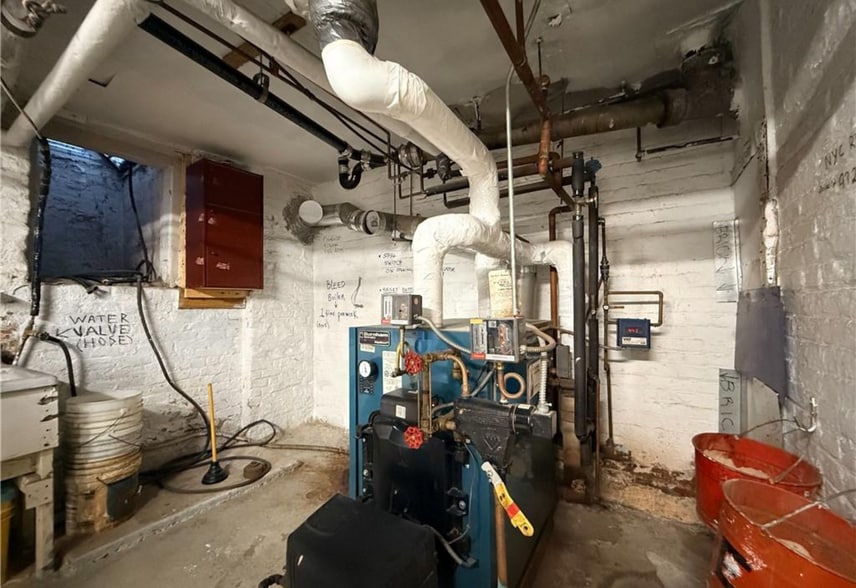 More Photos Of 6118 5th Ave, Brooklyn Storefront Retail Residential For Sale