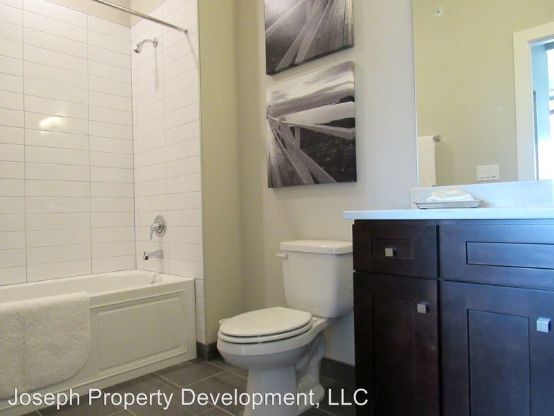 More Photos Of 4175 N Oakland Ave, Shorewood Multifamily For Sale