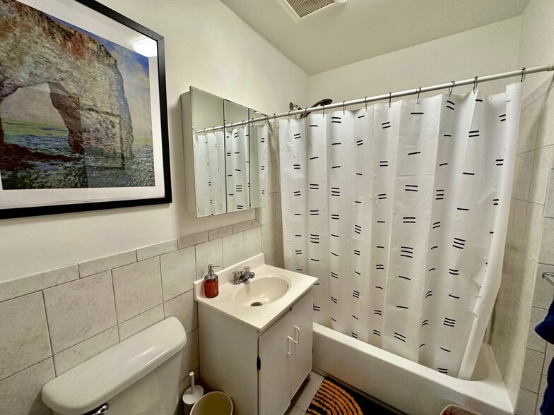 More Photos Of 157 N 5th St, Brooklyn Apartments For Sale