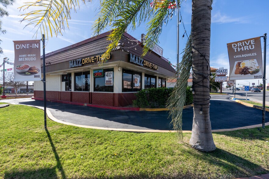 More Photos Of 201 W Foothill Blvd, Rialto Fast Food For Sale