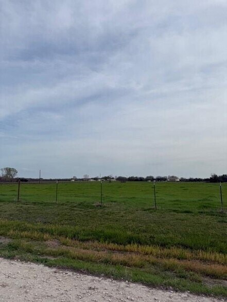 More Photos Of 1175 County Road 231, Valley View Land For Sale