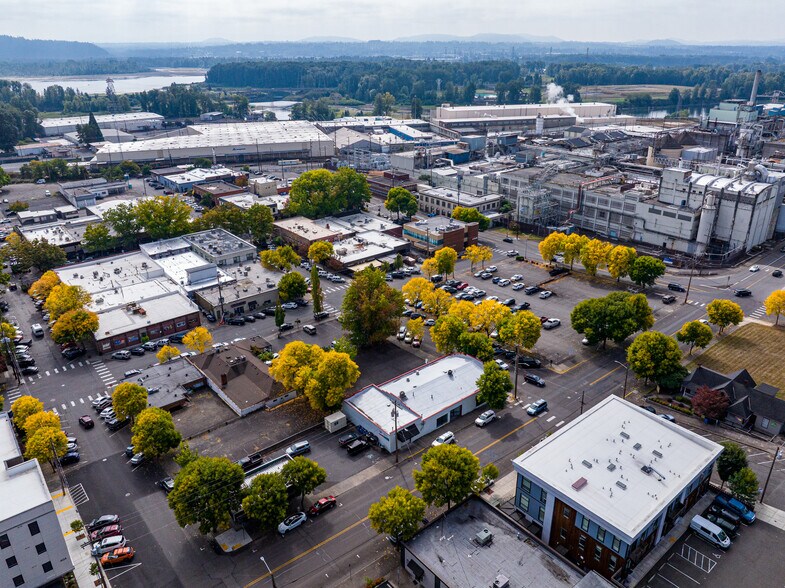 More Photos Of 302 NE 6th Ave, Camas Freestanding For Lease