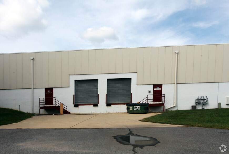More Photos Of 16000 Trade Zone Ave, Upper Marlboro Warehouse For Lease