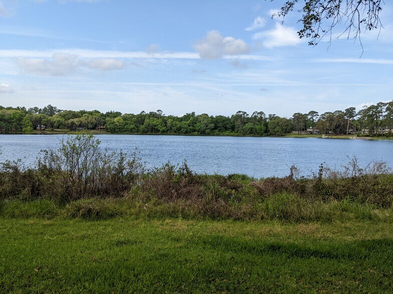 More Photos Of 5474 Worthington Triangle, Lake Park Religious Facility For Sale