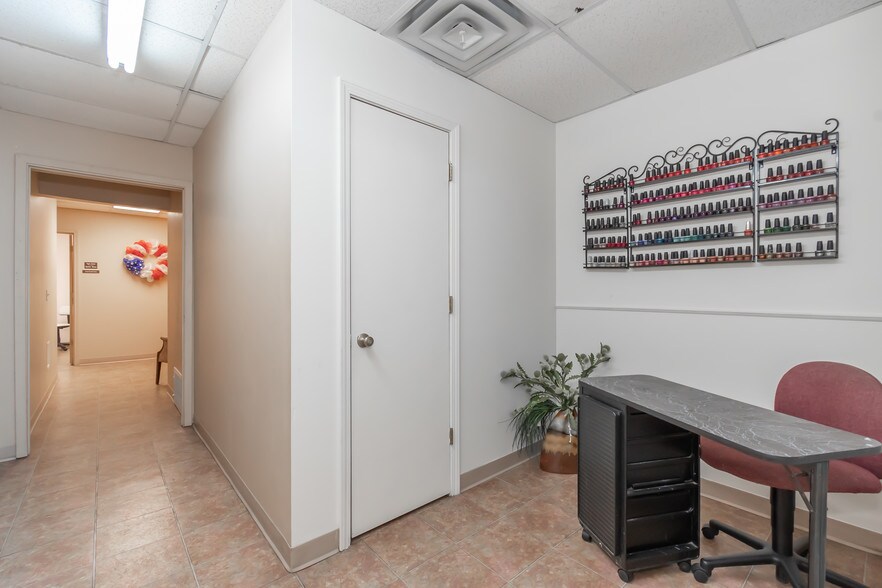 More Photos Of 3920 Nowata Rd, Bartlesville Freestanding For Sale