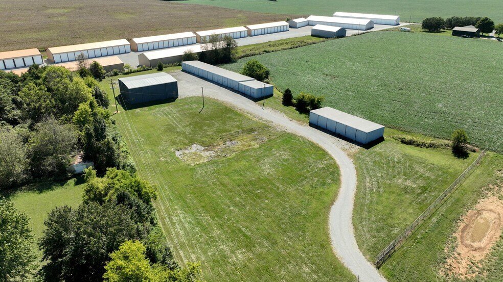 More Photos Of 4067 Highway 90, Bronston Specialty For Sale