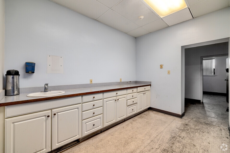 More Photos Of 1300 Wheaton Ave, Millville Unknown For Sale