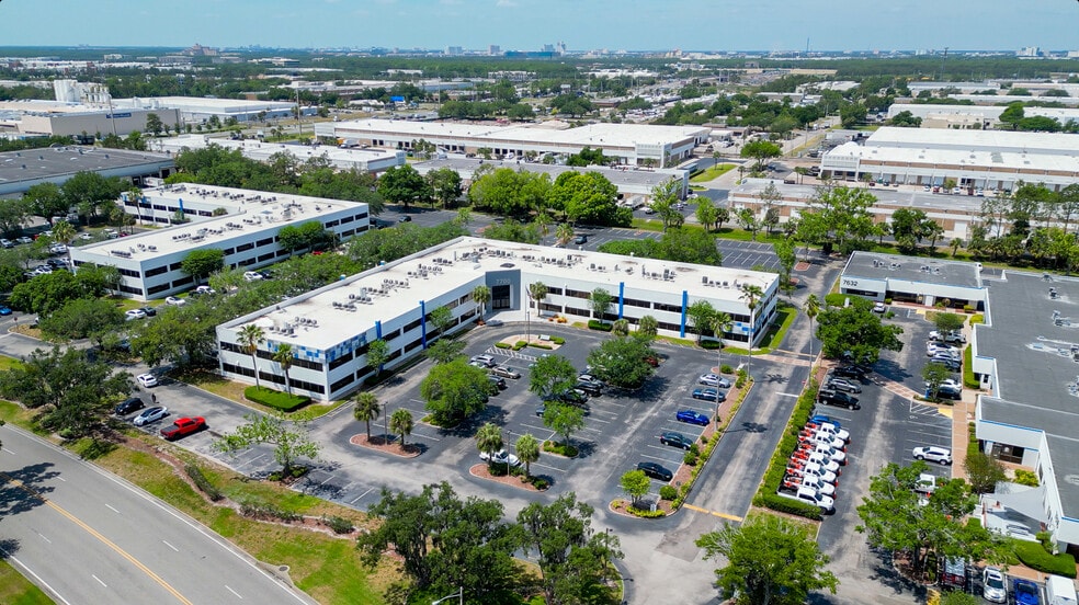 More Photos Of 7600 Southland Blvd, Orlando Unknown For Lease