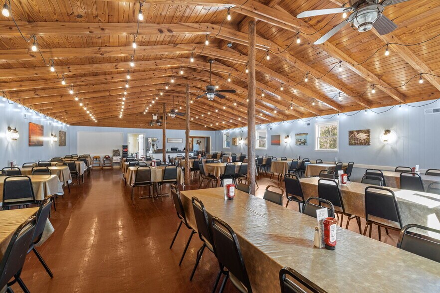 More Photos Of 2383 Hwy 58, Swansboro Restaurant For Sale
