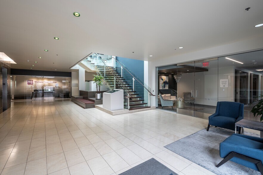 More Photos Of 8665 E Hartford Dr, Scottsdale Medical For Sale