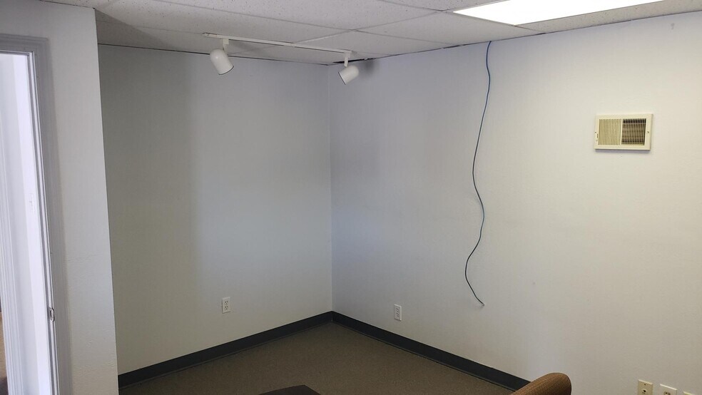 More Photos Of 4051 Jeffco Blvd, Arnold Loft Creative Space For Lease