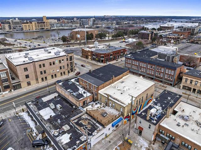 More Photos Of 408 Dousman St, Green Bay Storefront Retail Residential For Sale