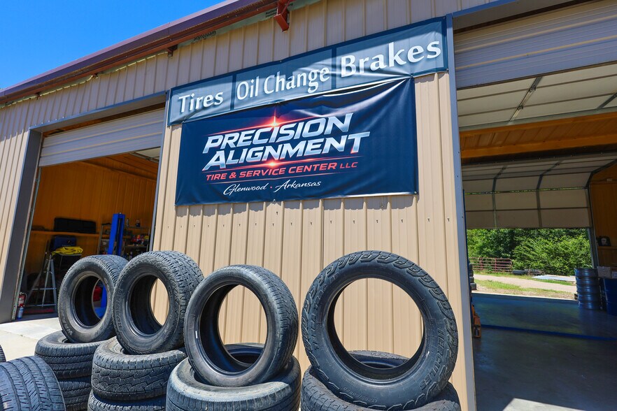 More Photos Of 101 Caney Pl, Glenwood Auto Repair For Sale