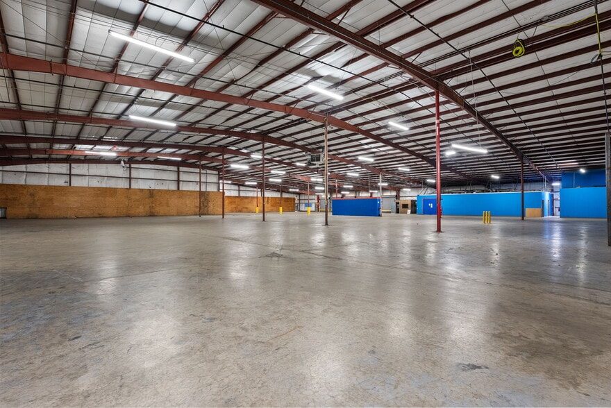 More Photos Of 154 Industrial Park Cir, Lawrenceville Manufacturing For Lease