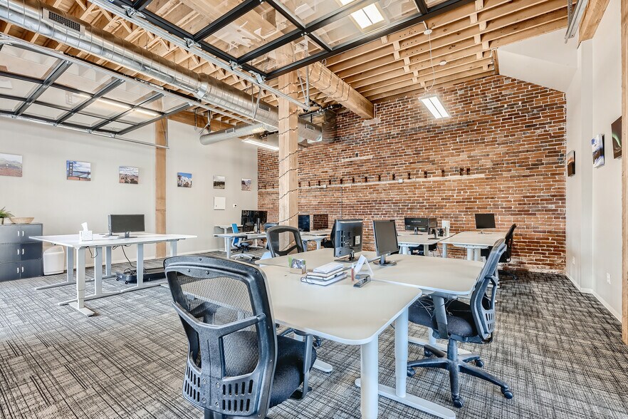 More Photos Of 3801 Franklin St, Denver Office For Sale