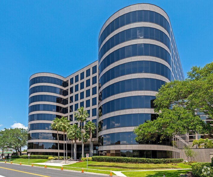 More Photos Of 4890 W Kennedy Blvd, Tampa Office For Lease