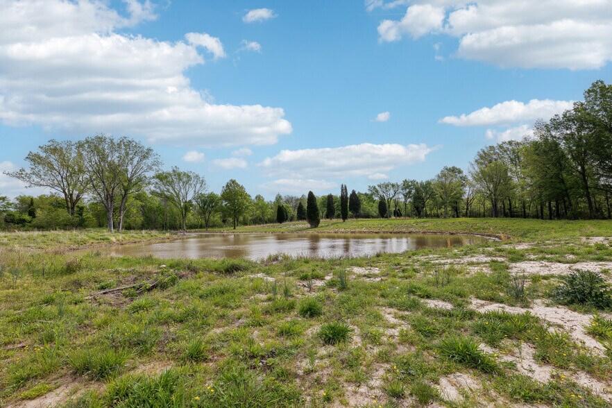 More Photos Of 4151 N Wood Dr, Okmulgee Service For Sale