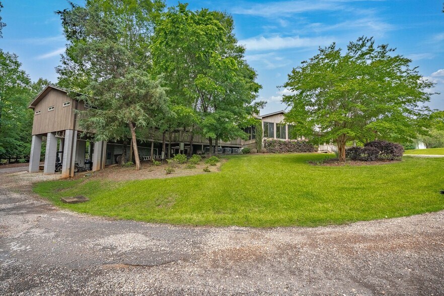 More Photos Of 1530 Buck Hill Rd, Ridgeway Industrial For Sale