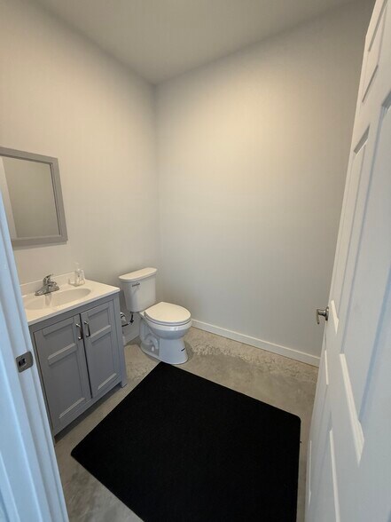 More Photos Of 150 Russell Ln, Dripping Springs Unknown For Lease