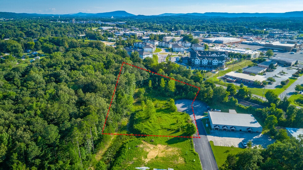 More Photos Of 2384 Apex Lane, Hixson Industrial For Lease