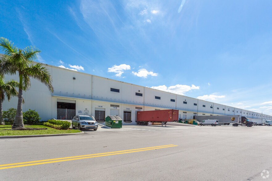 More Photos Of 11431 NW 107th St, Miami Warehouse For Lease