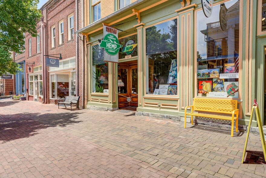 More Photos Of 109 E Main St, Jonesborough Storefront For Sale