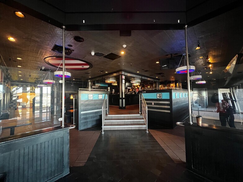 More Photos Of 407 Hackensack Ave, Hackensack Restaurant For Lease