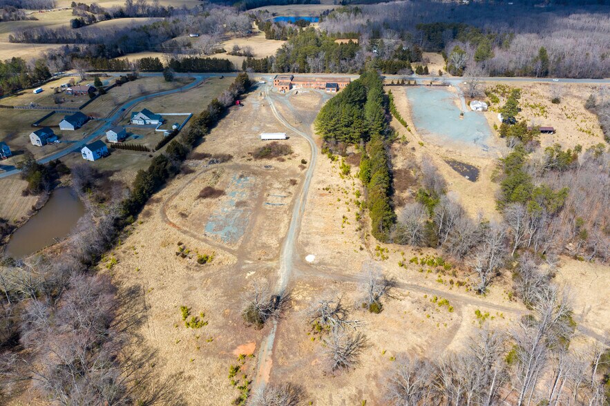 More Photos Of 2428 Richmond Rd, Troy Auto Salvage Facility For Sale