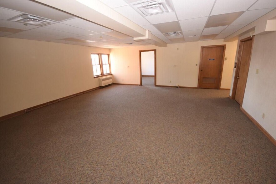 More Photos Of 215 MAIN STREET ZEILGLER BUILING, West Bend Office For Lease