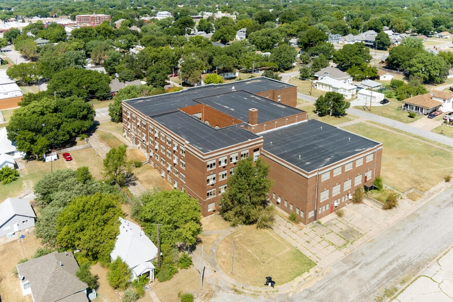 More Photos Of 311 N A St, Wellington Schools For Sale