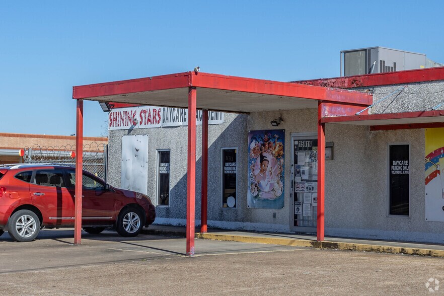 More Photos Of 15919 S Post Oak Rd, Houston Daycare Center For Sale