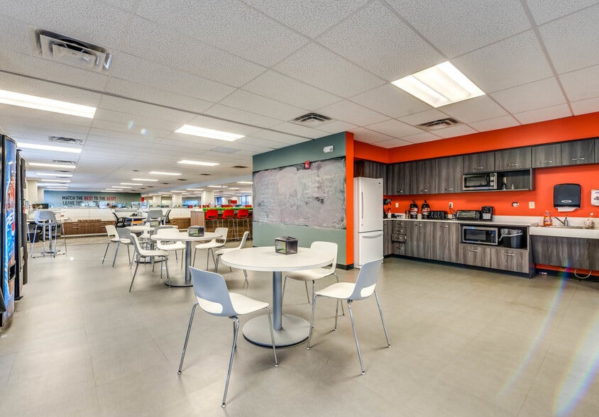 More Photos Of 11960 Westline Industrial Dr, Saint Louis Office For Lease