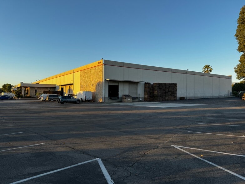 More Photos Of 15929-15939 E Valley Blvd, City Of Industry Warehouse For Lease