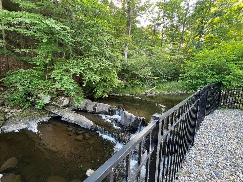 More Photos Of 1050 S State Route 23, Wantage Storefront Retail Residential For Sale