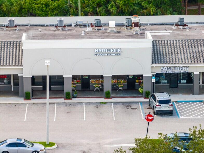 More Photos Of 4966 Le Chalet Blvd, Boynton Beach Unknown For Lease