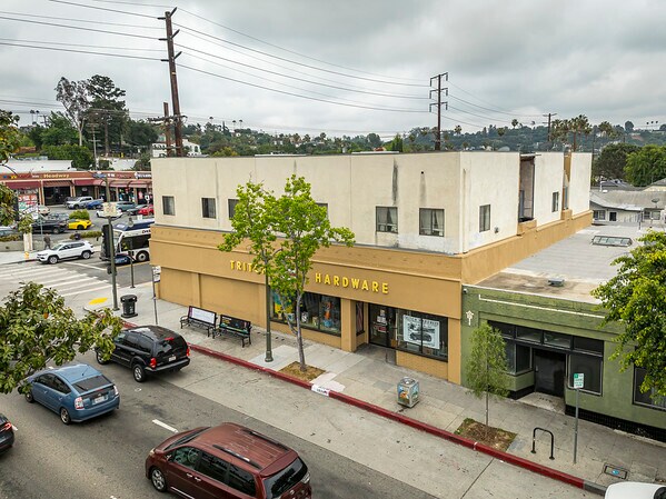 More Photos Of 1620 Colorado Blvd, Los Angeles Freestanding For Sale