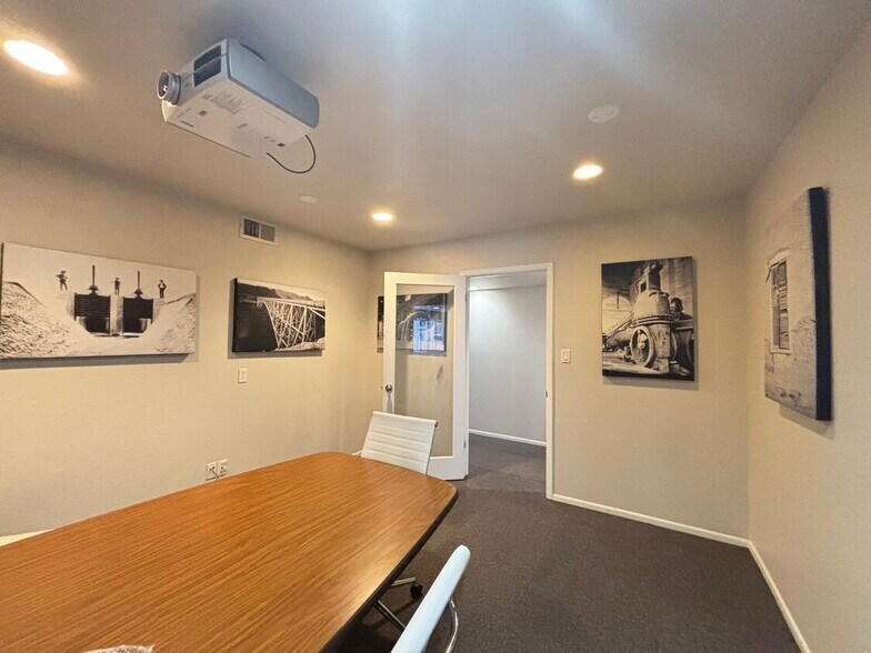 More Photos Of 1411 E University Dr, Mesa Office For Sale