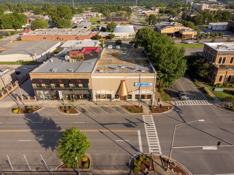 More Photos Of 300 E Tennessee St, Florence Flex For Sale