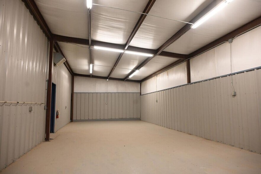 More Photos Of 3611 E State Highway 158, Midland Unknown For Lease