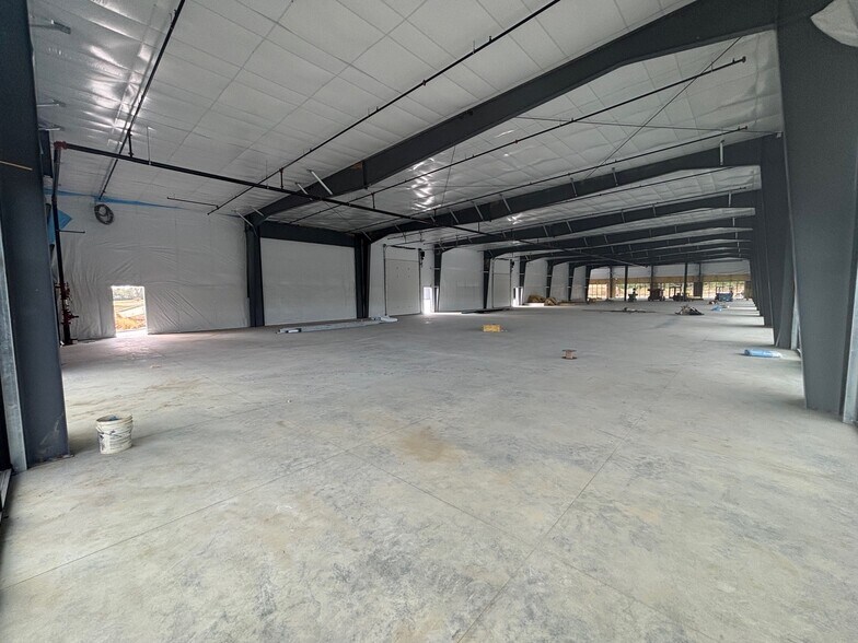 More Photos Of S Highway 63, Columbia General Retail For Lease