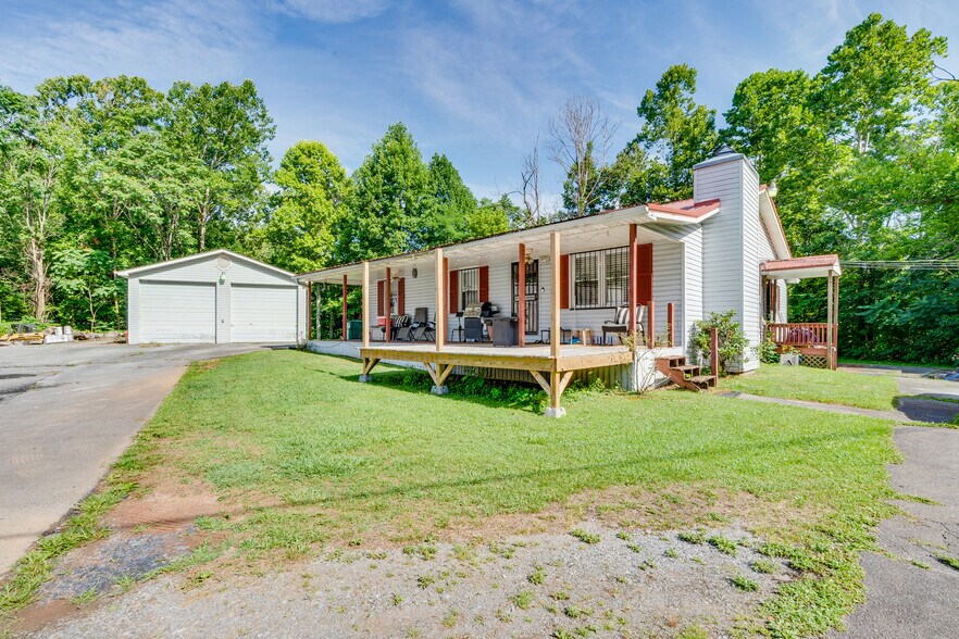 More Photos Of 5560 Highway 19 E, Hampton Manufacturing For Sale