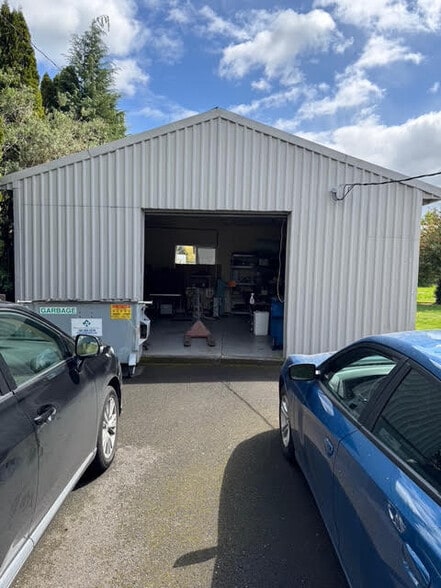 More Photos Of 3307 NE 109th Ave, Vancouver Industrial For Sale
