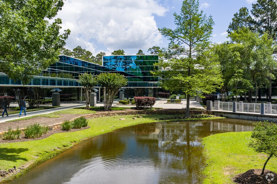 More Photos Of 2700 Research Forest Dr, The Woodlands Office For Lease