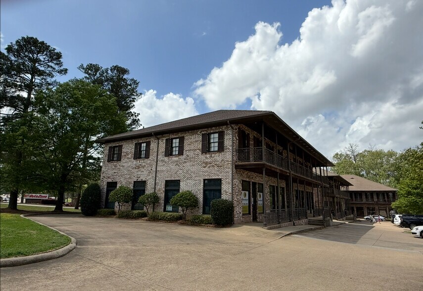More Photos Of 101 W Washington St, Ridgeland Unknown For Lease