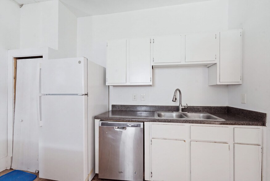More Photos Of 4170-4174 Broadway, Grove City Multifamily For Sale