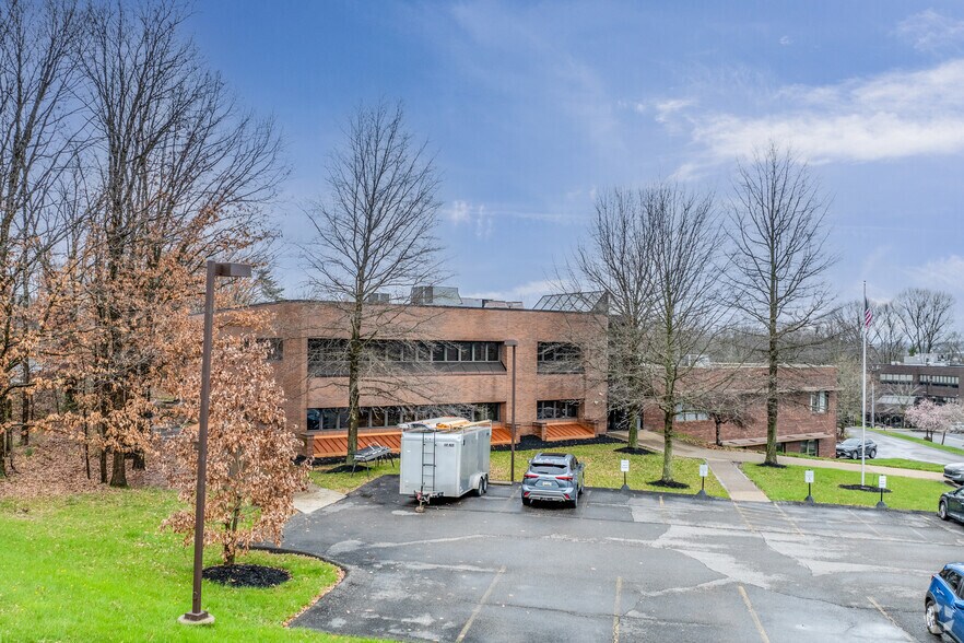 More Photos Of 115 Technology Dr, Pittsburgh Medical For Lease