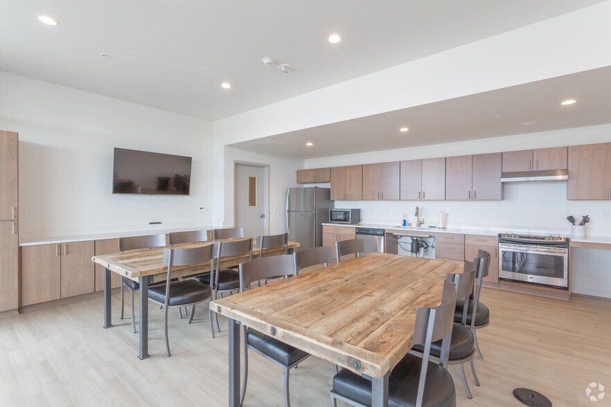 More Photos Of 600 W Main Ave, Spokane Apartments For Lease