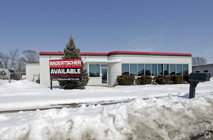 More Photos Of 1431 Manchester St, Beloit Warehouse For Lease