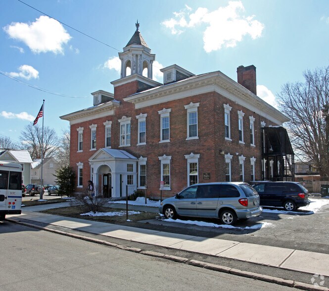 More Photos Of 314 Park St, Fulton Office For Sale