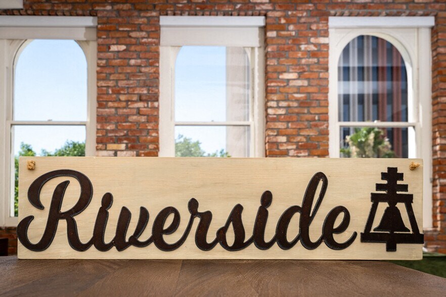 More Photos Of 3750 Main St, Riverside Apartments For Lease